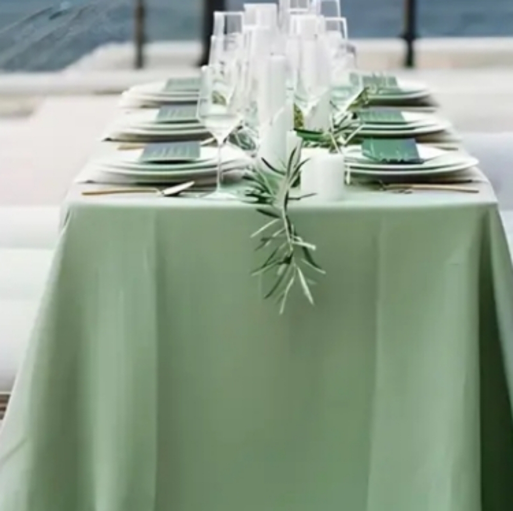 - Elegant Sage Tablecloth for Dining - Picture 1 of 3